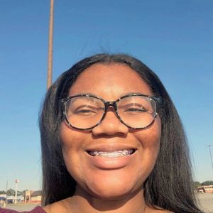 Meet your Posher, Kayy